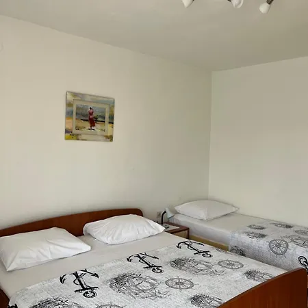 Ivana Appartement *