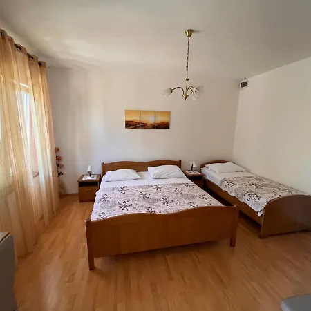 Apartment Ivana Pag Town